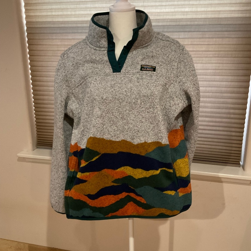 Like New Fleece Lined Heavy Sweater Henley